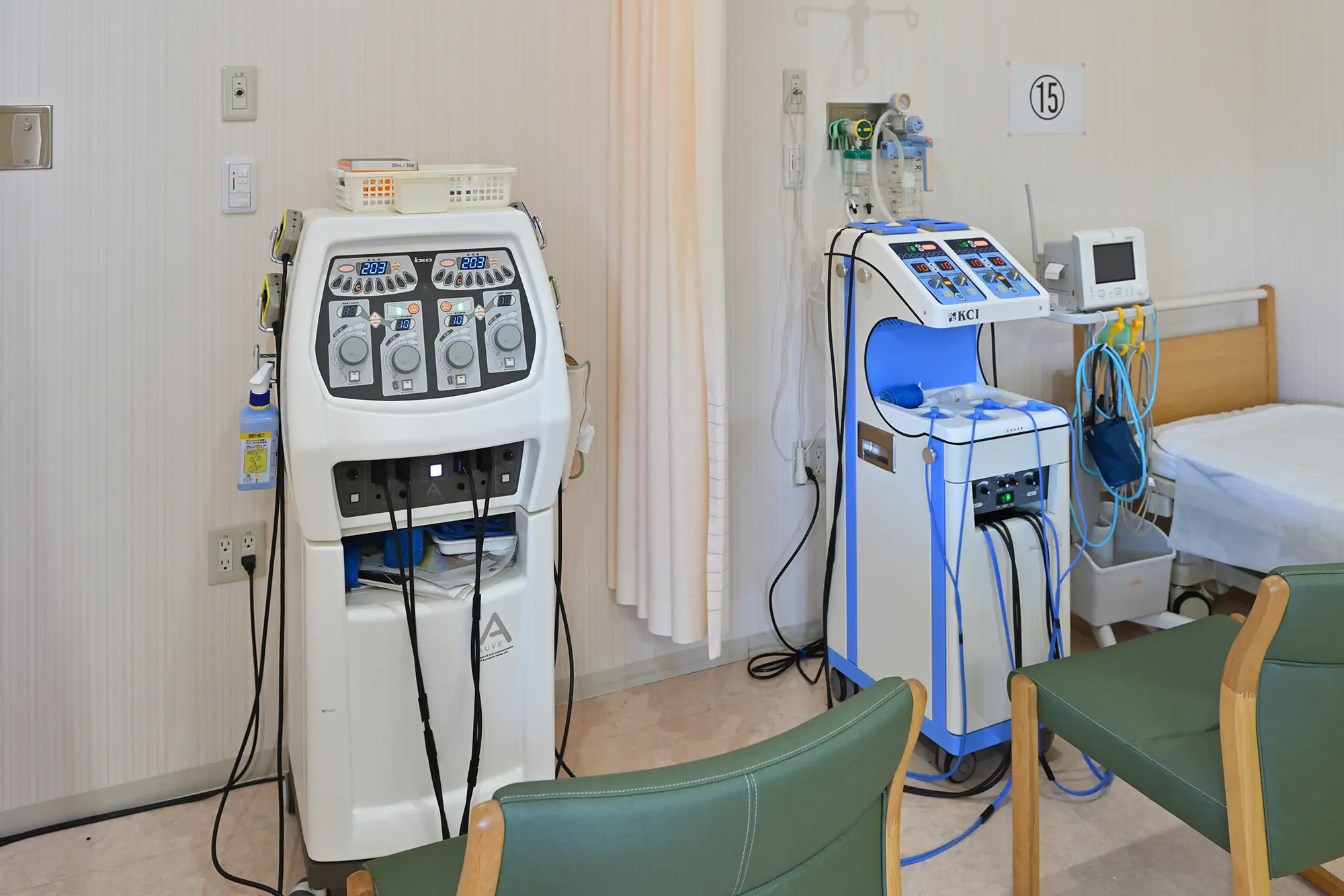 検査・治療周辺機器